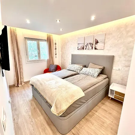 Apartamento Bajondillo Con Terraza