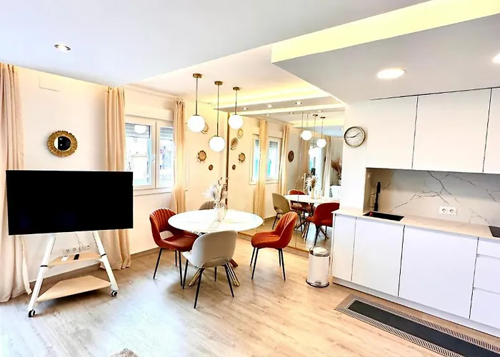 Sea View Solarium شقة توريمولينوس