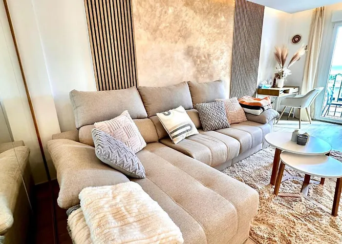 Sea View Solarium شقة توريمولينوس