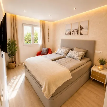 Bajondillo Sea View Apartment- Lejlighed
