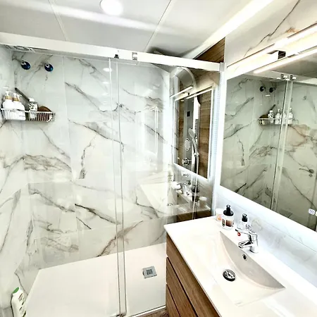 Bajondillo Con Terraza 公寓 *